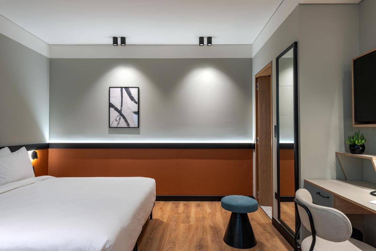 Thirtynine Urban Stay Thessaloniki Buitenkant foto